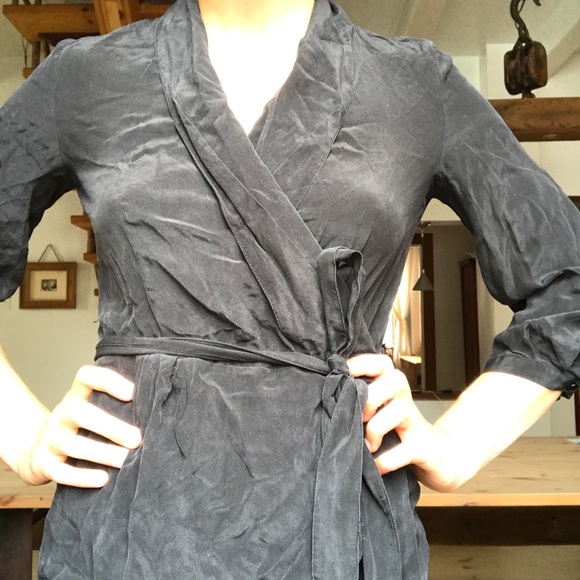 Tristan wrap around blouse. 100% silk. - Picture 2 of 2